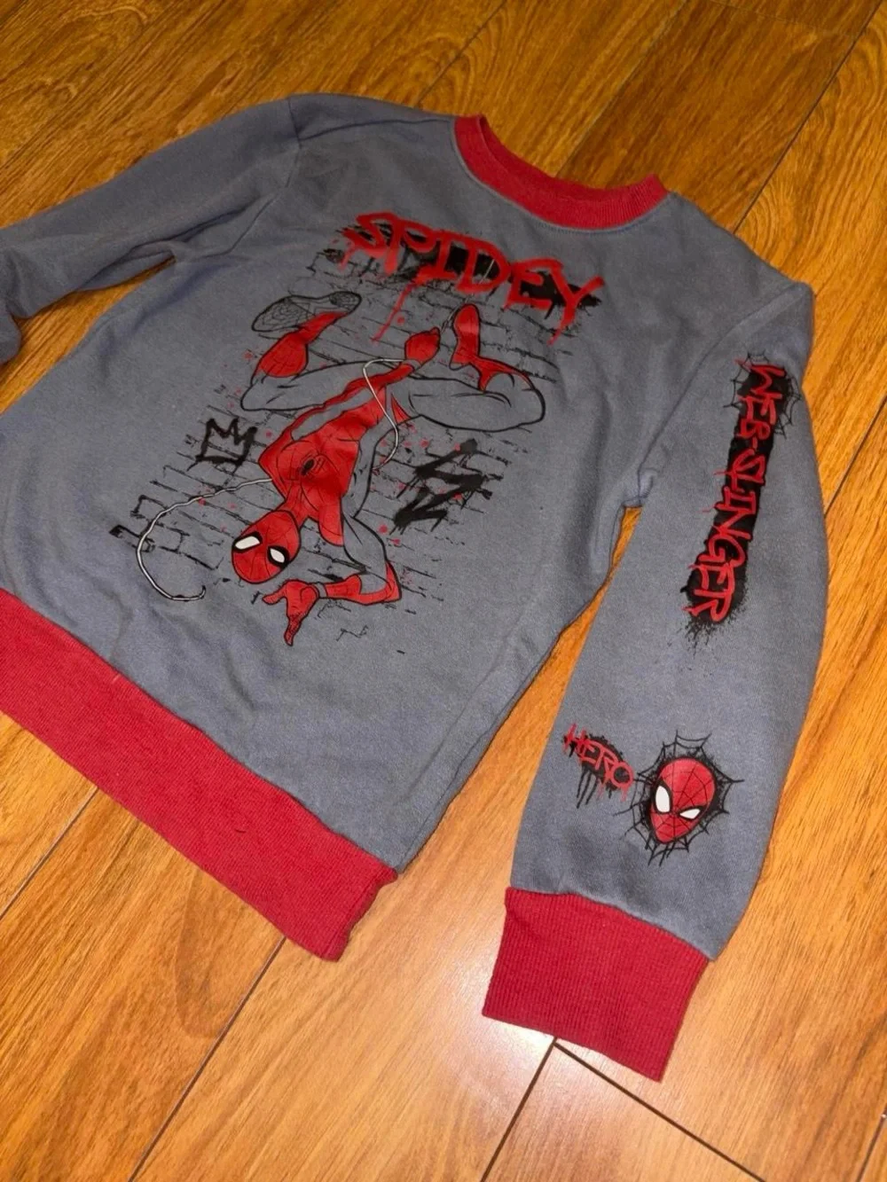Marvel Spider-Man gray sweatshirt